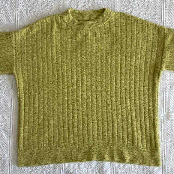 Aerie Buttercream Oversized Ribbed Crew Neck Sweater Lime Green XS - Picture 2 of 13